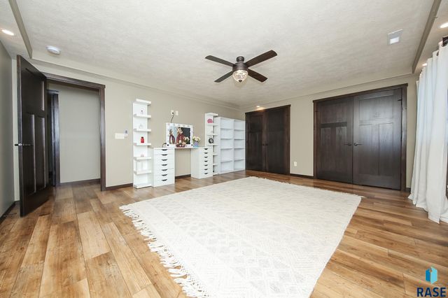 1116 N Archer Dr Drive, Sioux Falls, SD 57103