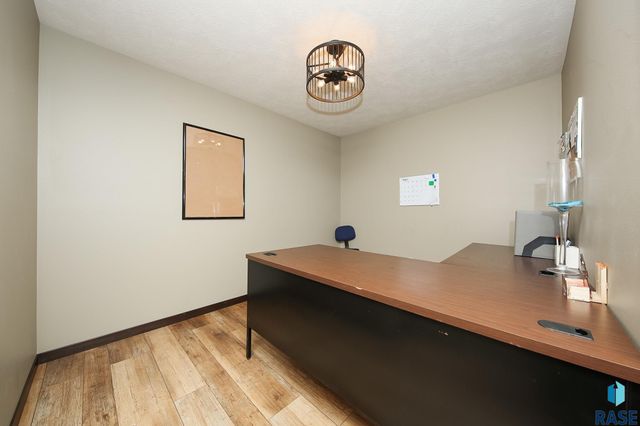 1116 N Archer Dr Drive, Sioux Falls, SD 57103