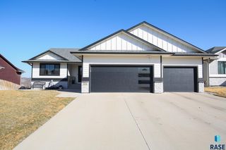 1116 N Archer Dr Drive, Sioux Falls, SD 57103