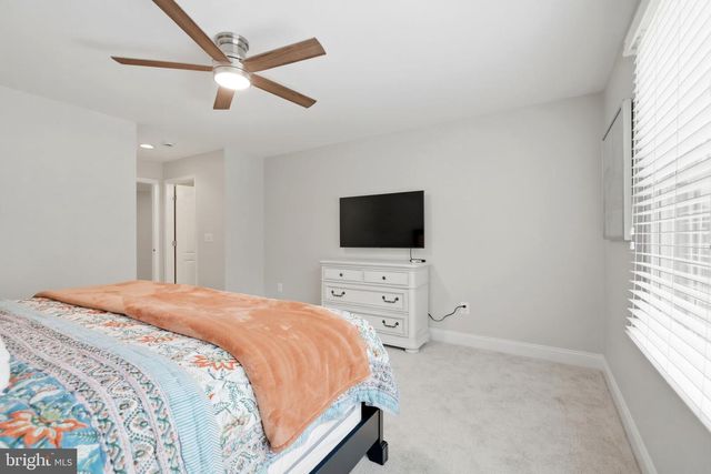5224 JACOBS CREEK PL, Haymarket, VA 20169