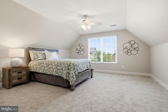5224 JACOBS CREEK PL, Haymarket, VA 20169
