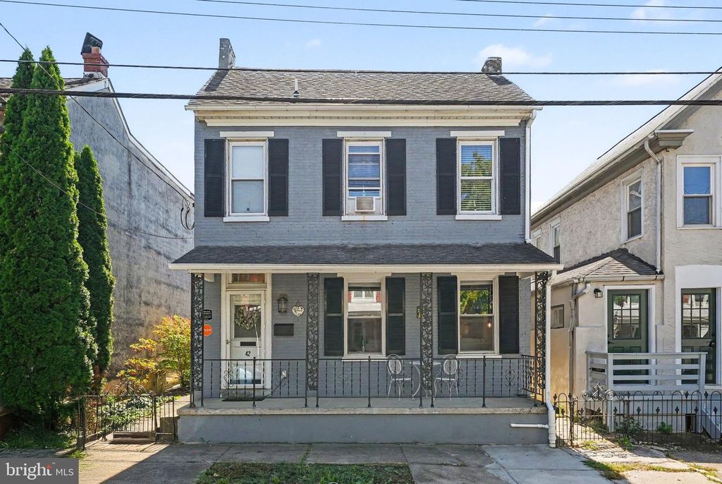42 CHESTNUT ST, POTTSTOWN, PA 19464 — photo 2