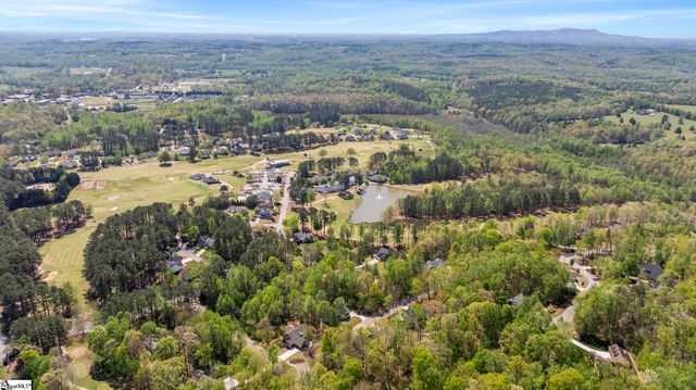 8 Silkvine Court, Travelers Rest, SC 29690