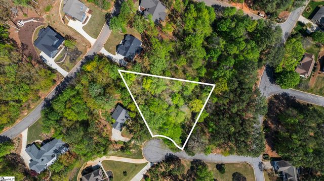 8 Silkvine Court, Travelers Rest, SC 29690
