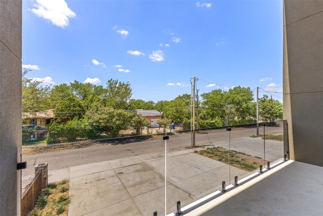 820 Lambert Street, Dallas, TX 75203