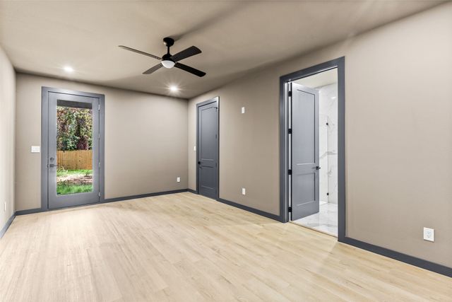 820 Lambert Street, Dallas, TX 75203