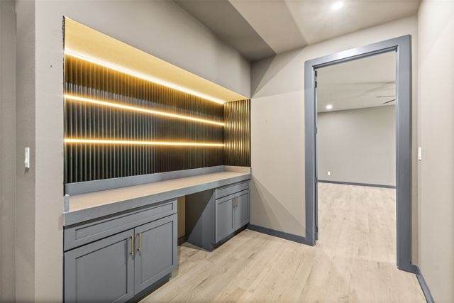 820 Lambert Street, Dallas, TX 75203