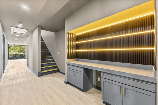820 Lambert Street, Dallas, TX 75203