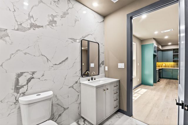 820 Lambert Street, Dallas, TX 75203