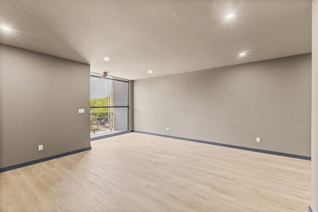 820 Lambert Street, Dallas, TX 75203