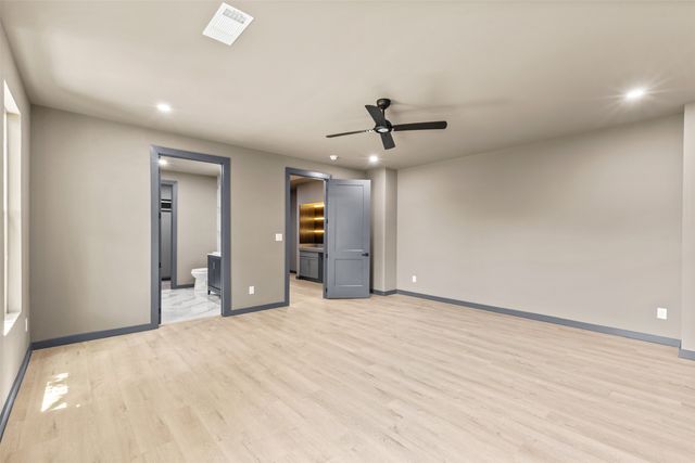 820 Lambert Street, Dallas, TX 75203