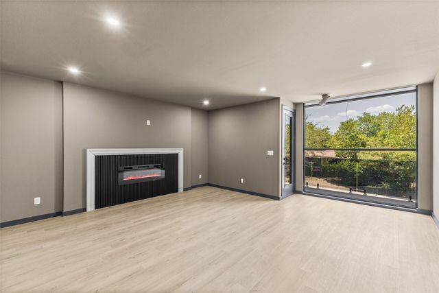 820 Lambert Street, Dallas, TX 75203