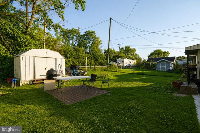 40 RIGHT WING DR, Middle River, MD 21220