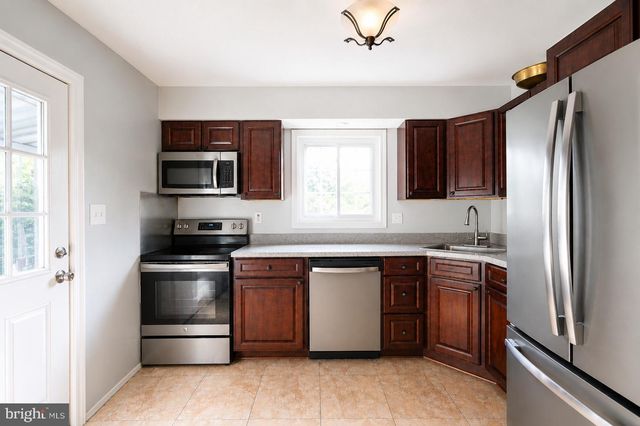 40 RIGHT WING DR, Middle River, MD 21220