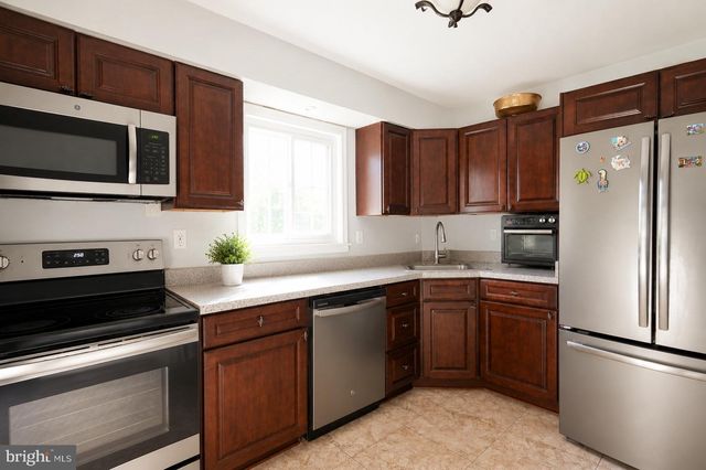 40 RIGHT WING DR, Middle River, MD 21220
