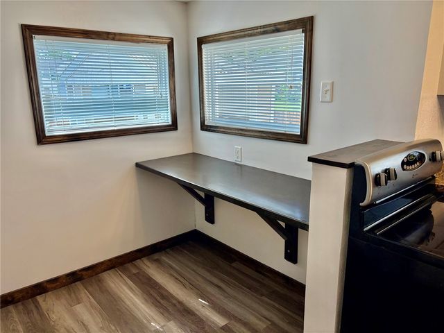 1065 H Avenue NW, Cedar Rapids, IA 52405