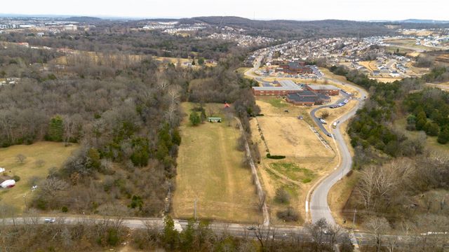 5824 Pettus Rd, Antioch, TN 37013