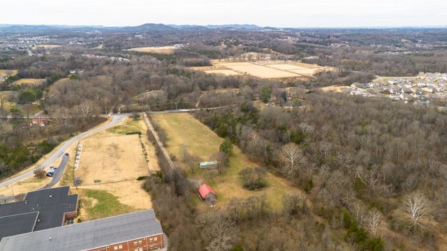 5824 Pettus Rd, Antioch, TN 37013