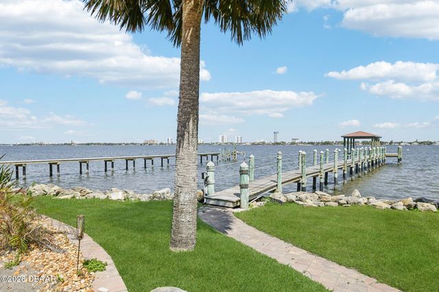 2227 S Palmetto Avenue, South Daytona, FL 32119