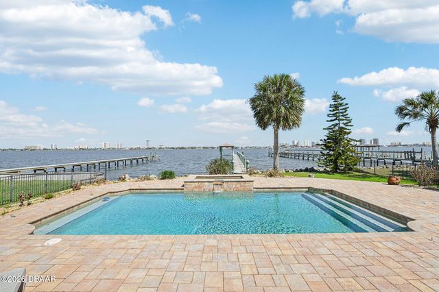 2227 S Palmetto Avenue, South Daytona, FL 32119