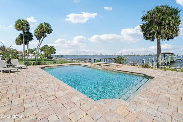 2227 S Palmetto Avenue, South Daytona, FL 32119