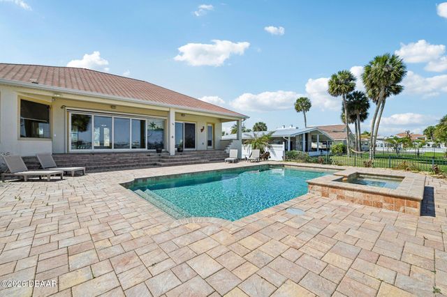 2227 S Palmetto Avenue, South Daytona, FL 32119