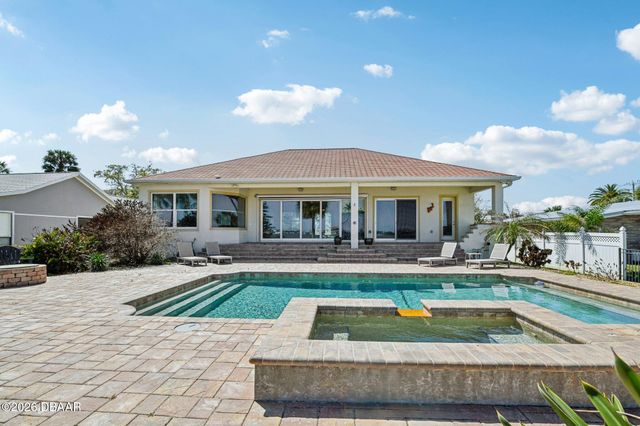 2227 S Palmetto Avenue, South Daytona, FL 32119