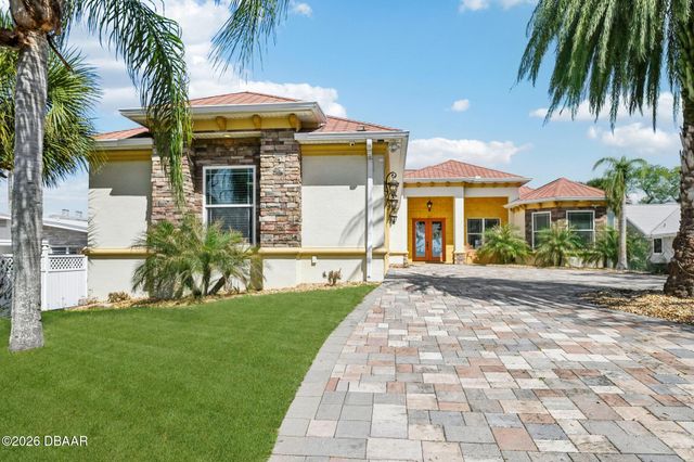 2227 S Palmetto Avenue, South Daytona, FL 32119