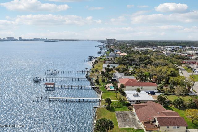 2227 S Palmetto Avenue, South Daytona, FL 32119