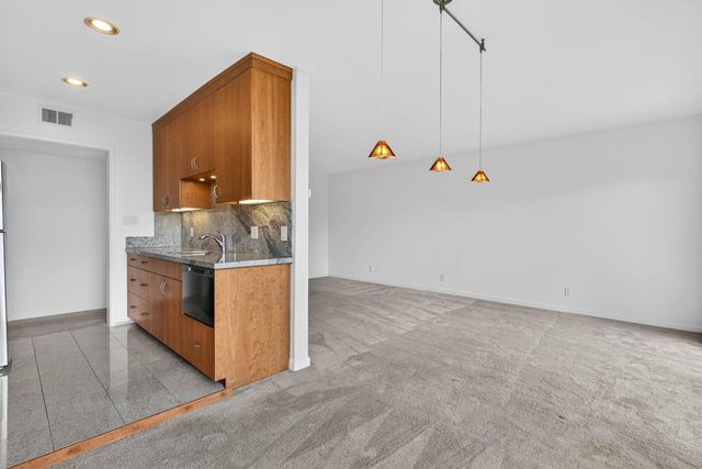 183 Del Medio Avenue 310, Mountain View, CA 94040