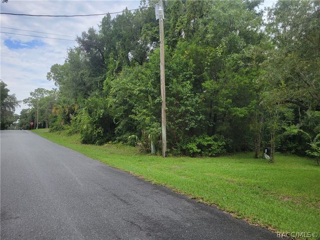 736 N Pompeo Avenue, Crystal River, FL 34429