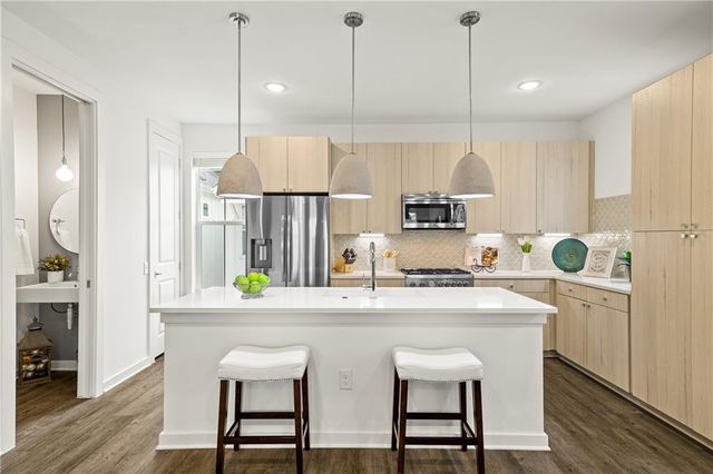 2624 Metcalfe RD 8, Austin, TX 78741