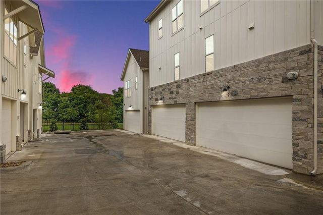 2624 Metcalfe RD 8, Austin, TX 78741