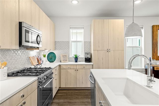 2624 Metcalfe RD 8, Austin, TX 78741