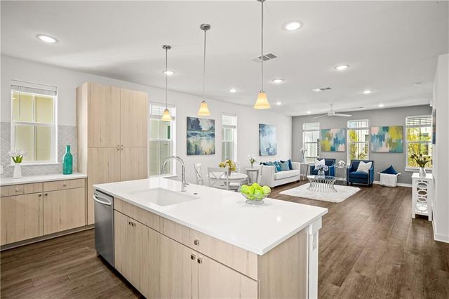 2624 Metcalfe RD 8, Austin, TX 78741
