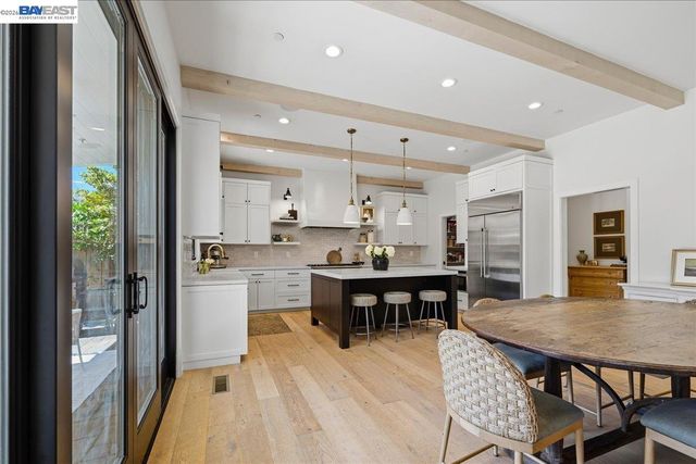 3550 Vine St, Pleasanton, CA 94566