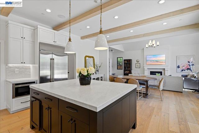 3550 Vine St, Pleasanton, CA 94566