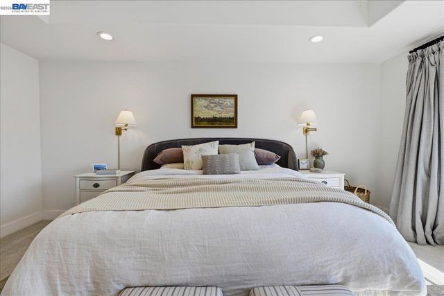 3550 Vine St, Pleasanton, CA 94566
