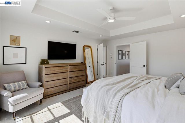 3550 Vine St, Pleasanton, CA 94566