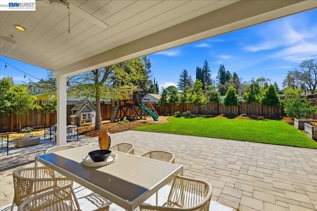 3550 Vine St, Pleasanton, CA 94566