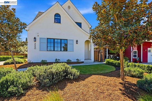 3550 Vine St, Pleasanton, CA 94566