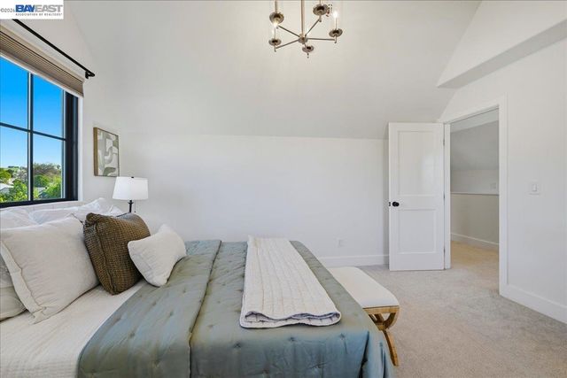 3550 Vine St, Pleasanton, CA 94566