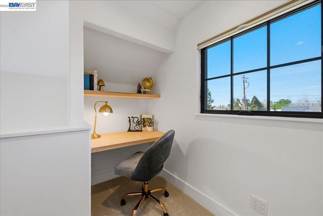 3550 Vine St, Pleasanton, CA 94566