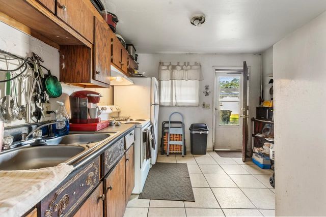 1208 Springsax Dr Apt B C, Tallahassee, FL 32305