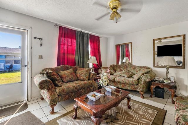 1208 Springsax Dr Apt B C, Tallahassee, FL 32305