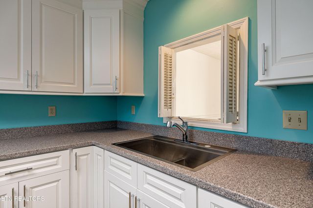 905 Glennshire Drive, Knoxville, TN 37923