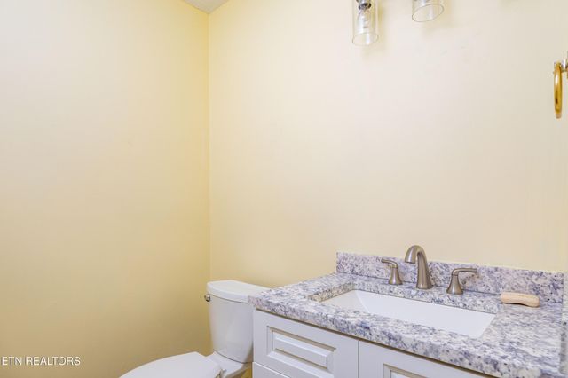 905 Glennshire Drive, Knoxville, TN 37923