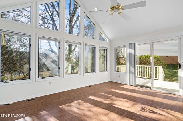 905 Glennshire Drive, Knoxville, TN 37923