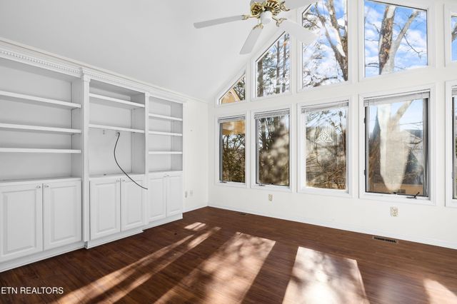 905 Glennshire Drive, Knoxville, TN 37923