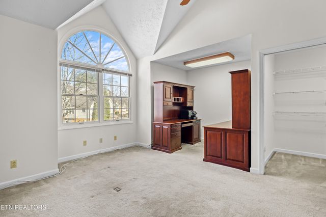 905 Glennshire Drive, Knoxville, TN 37923